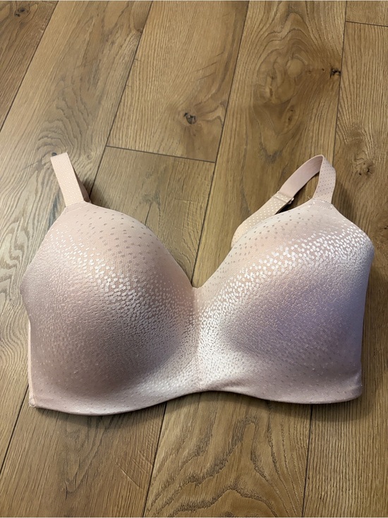 Wacoal Other - Wacoal wireless Bra in Pale Pink
